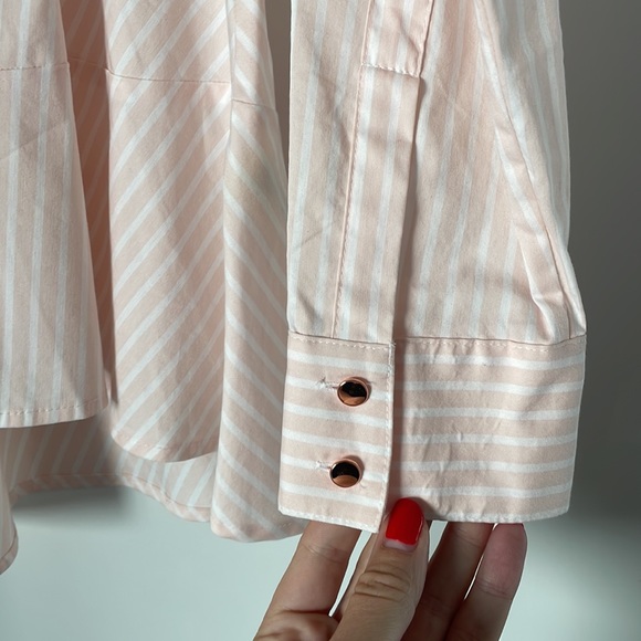 Pink and white blouse - Picture 3 of 3